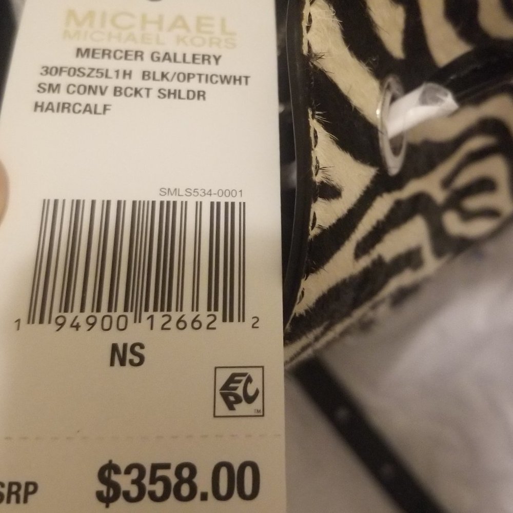 SAVED for firstdownkickNWT Authentic Michael Kors Small Drawstring Bucket Shldr - Picture 7 of 12